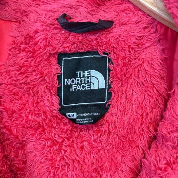 The North Face women’s insulated winter jacket , sz : medium - Picture 7 of 8